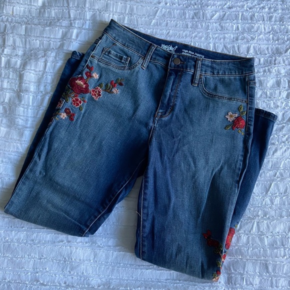 Mossimo Rose Embroidered High Rise Jegging - Picture 2 of 5